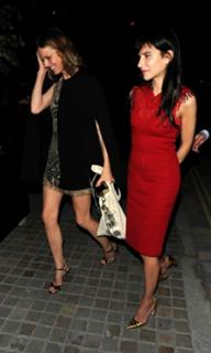 Eva Herzigova feet photo thumbnail