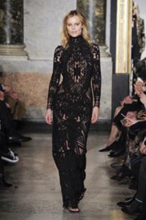 Eva Herzigova feet photo thumbnail