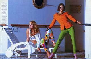 Eva Herzigova feet photo thumbnail