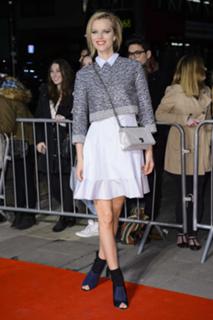 Eva Herzigova feet photo thumbnail