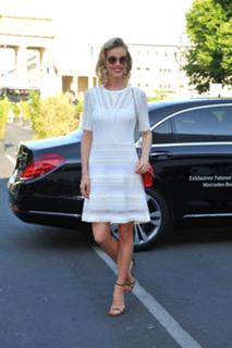 Eva Herzigova feet photo thumbnail