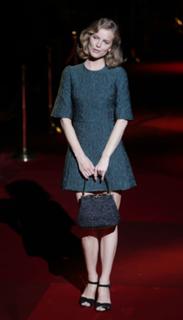 Eva Herzigova feet photo thumbnail