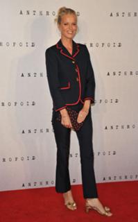 Eva Herzigova feet photo thumbnail