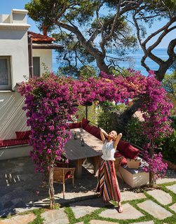 Eva Herzigova feet photo thumbnail