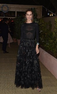 Eva Herzigova feet photo thumbnail