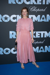 Eva Herzigova feet photo thumbnail