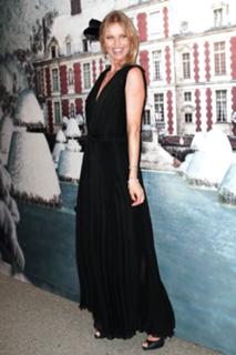 Eva Herzigova feet photo thumbnail