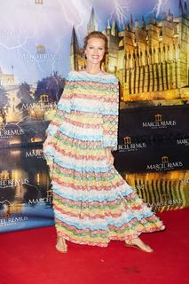 Eva Herzigova feet photo thumbnail