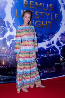 Eva Herzigova feet photo thumbnail