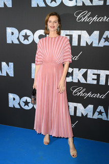 Eva Herzigova feet photo thumbnail