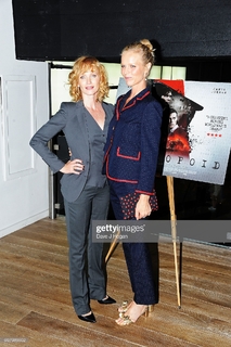 Eva Herzigova feet photo thumbnail