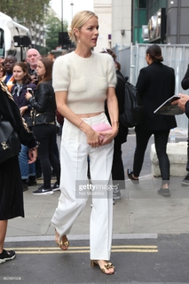 Eva Herzigova feet photo thumbnail