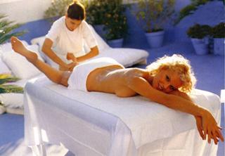 Eva Herzigova feet photo thumbnail