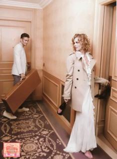 Eva Herzigova feet photo thumbnail