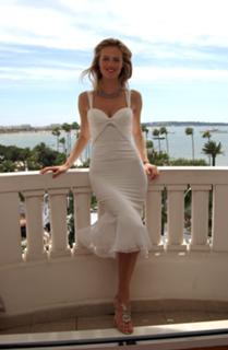 Eva Herzigova feet photo thumbnail