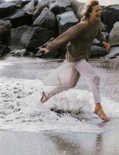 Eva Herzigova feet photo thumbnail