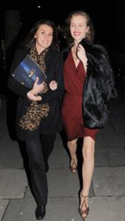 Eva Herzigova feet photo thumbnail