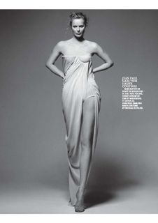 Eva Herzigova feet photo thumbnail