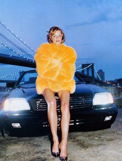 Eva Herzigova feet photo 8