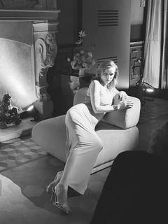 Eva Herzigova feet photo 2