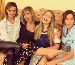 Eva Isanta feet photo thumbnail