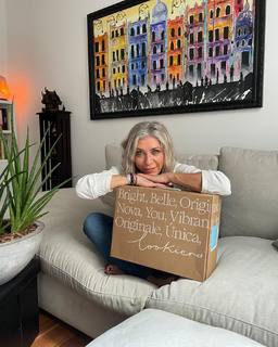 Eva Isanta feet photo thumbnail