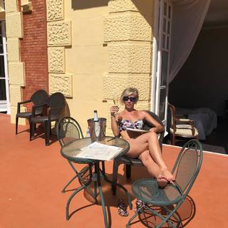 Eva Isanta feet photo thumbnail