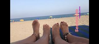 Eva Isanta feet photo thumbnail