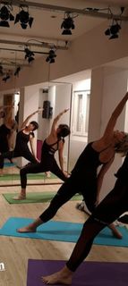 Eva Isanta feet photo thumbnail