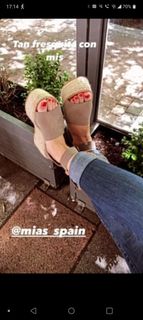 Eva Isanta feet photo thumbnail