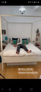 Eva Isanta feet photo thumbnail