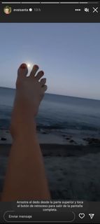 Eva Isanta feet photo thumbnail