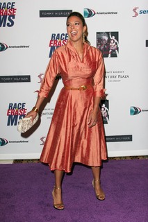 Eva LaRue feet photo thumbnail