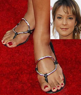 Eva LaRue feet photo thumbnail