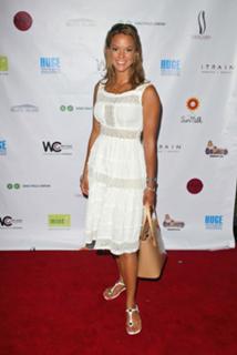 Eva LaRue feet photo thumbnail