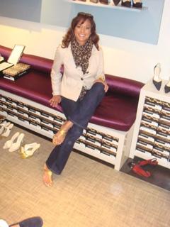 Eva LaRue feet photo thumbnail
