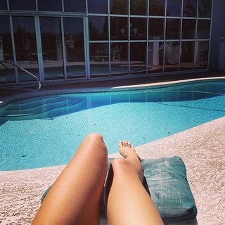 Eva Laskari feet photo 14