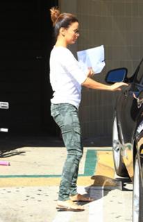 Eva Longoria feet photo thumbnail