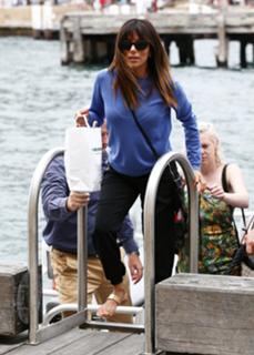 Eva Longoria feet photo thumbnail