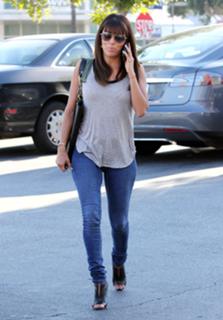 Eva Longoria feet photo thumbnail