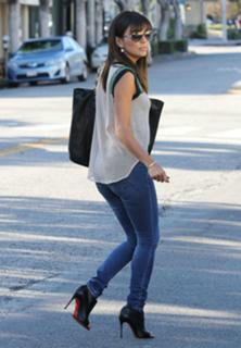 Eva Longoria feet photo thumbnail