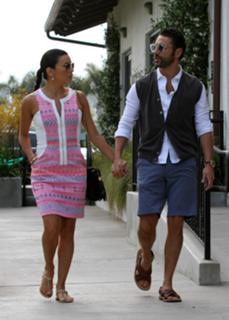 Eva Longoria feet photo thumbnail