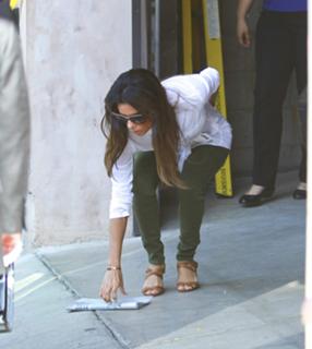 Eva Longoria feet photo thumbnail