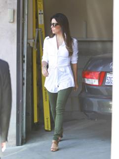 Eva Longoria feet photo thumbnail
