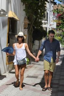 Eva Longoria feet photo thumbnail