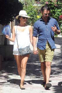 Eva Longoria feet photo thumbnail