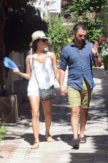 Eva Longoria feet photo thumbnail