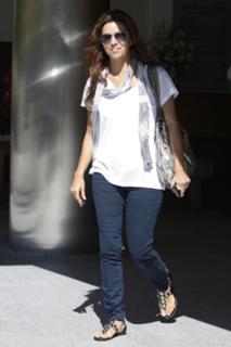 Eva Longoria feet photo thumbnail