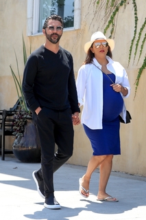 Eva Longoria feet photo thumbnail