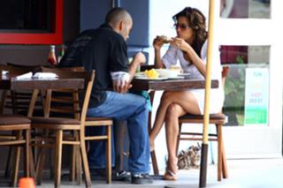 Eva Longoria feet photo thumbnail